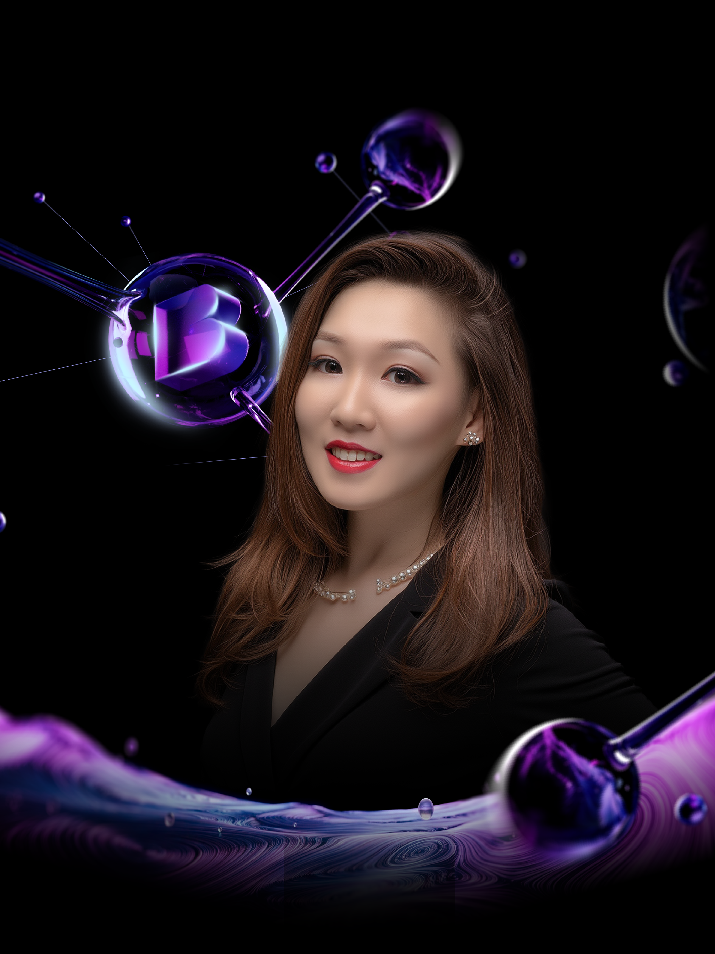 李佼